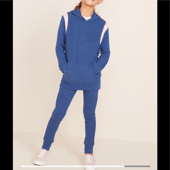 Old Navy Other - Girls plush knit jogger/hoodie set